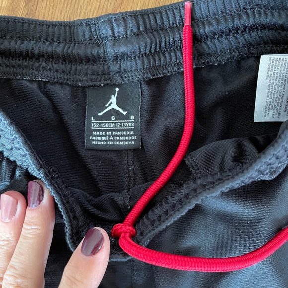 Jordan joggers black and red - Picture 2 of 3
